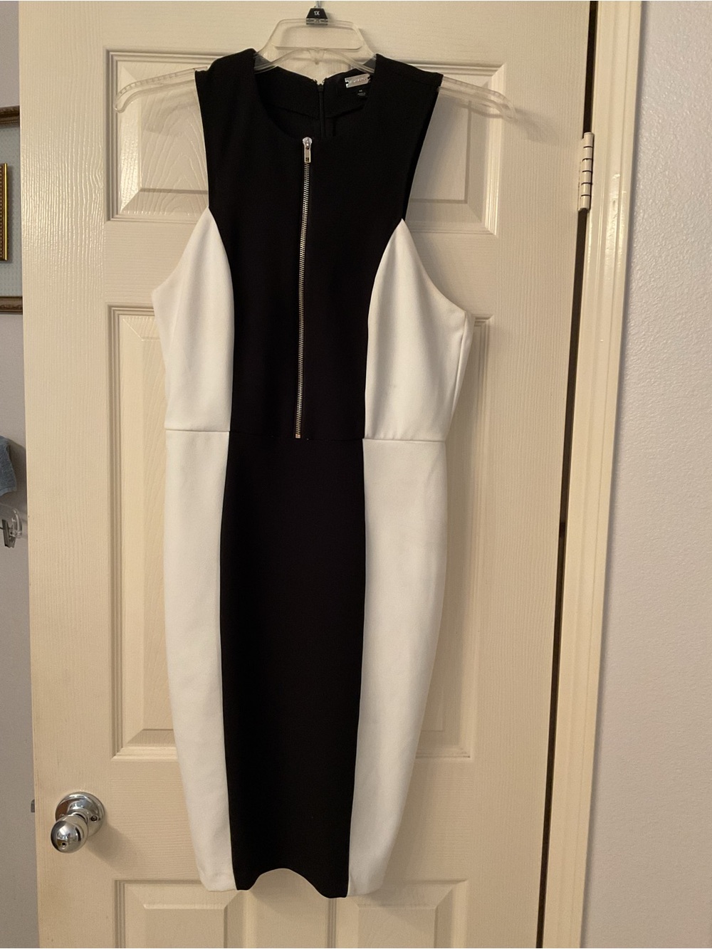 Alexia Admor Black and White Colorblock Midi Sheath Dress